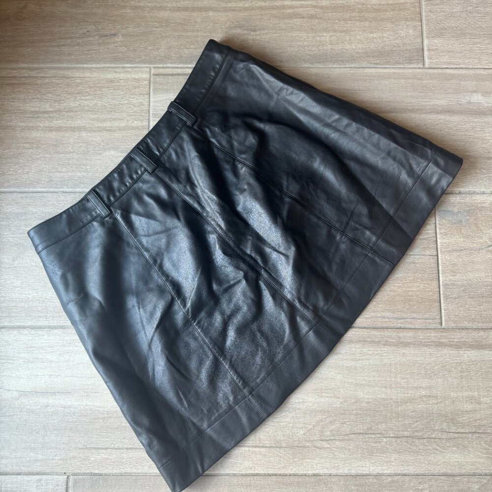 Black Faux Leather Skirt Button Detail - Size 16 - Picture 5 of 5
